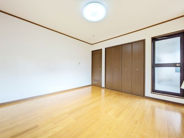 栗東市下戸山の中古一戸建て