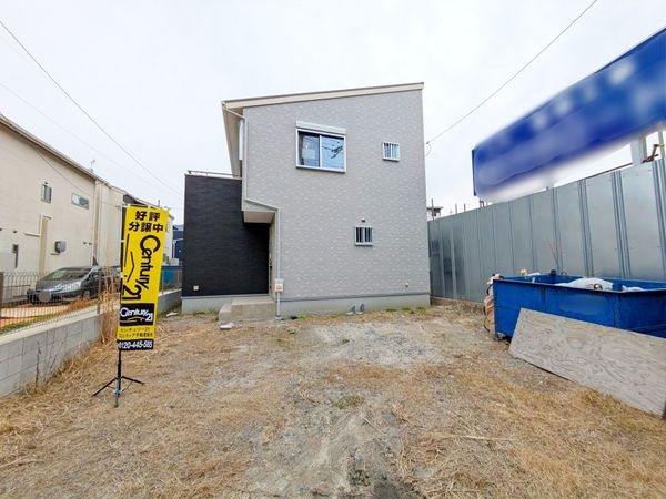 大津市唐崎４丁目　新築一戸建て　全３区画　２号棟