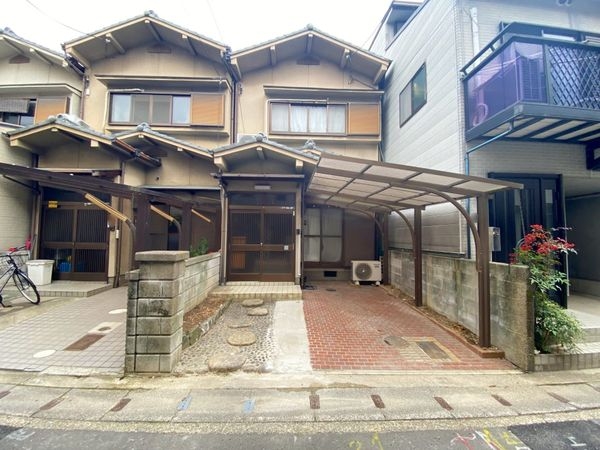 京都市山科区西野大鳥井町の中古一戸建て
