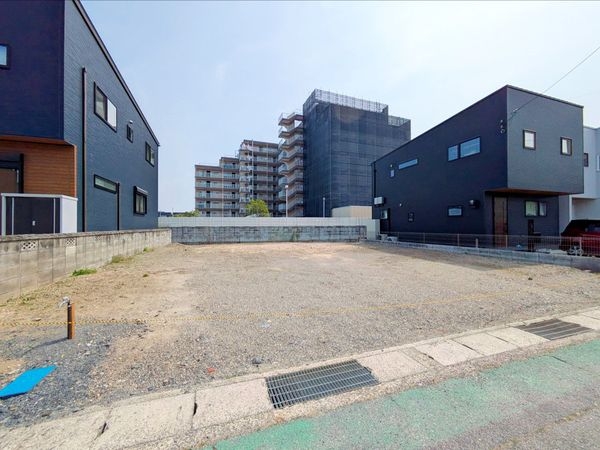 草津市草津町　新築一戸建て　３期　１号棟