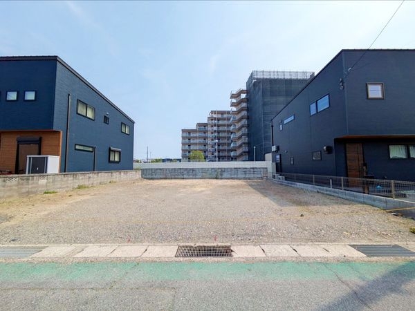草津市草津町　新築一戸建て　３期　１号棟