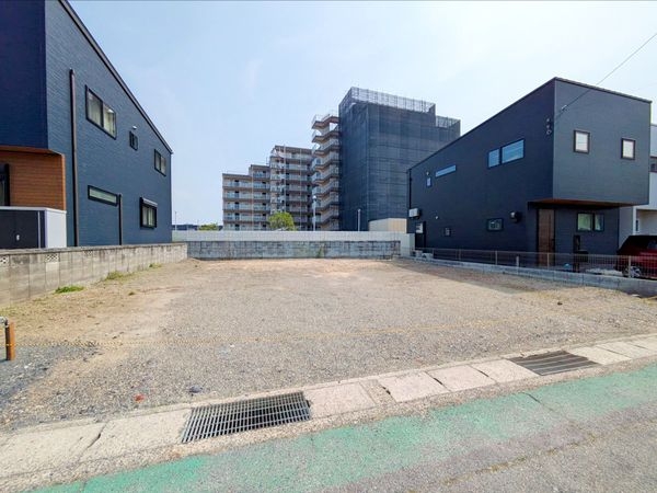 草津市草津町　新築一戸建て　３期　１号棟