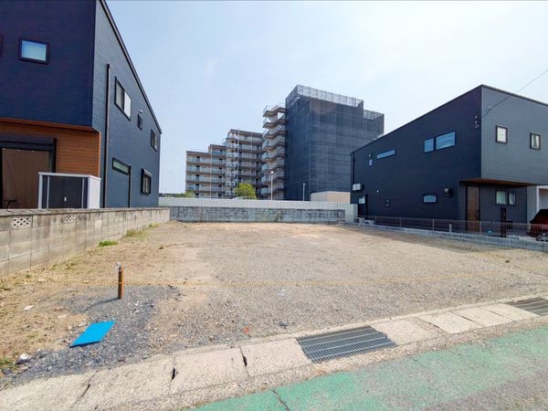 草津市草津町　新築一戸建て　３期　１号棟