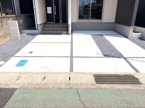 草津市草津町　新築一戸建て　３期　１号棟