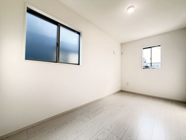 草津市草津町　新築一戸建て　３期　２号棟