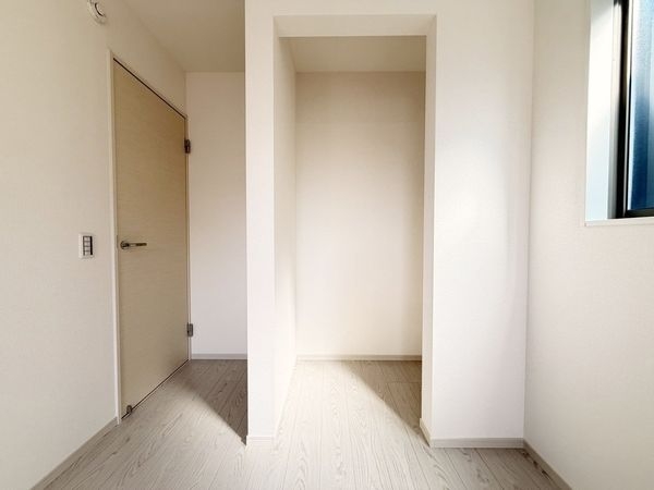 草津市草津町　新築一戸建て　３期　２号棟