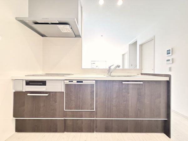 草津市草津町　新築一戸建て　３期　２号棟