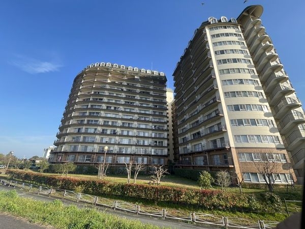 琵琶湖アーバンリゾート　１番館　中古マンション