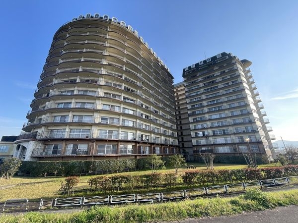 琵琶湖アーバンリゾート　１番館　中古マンション