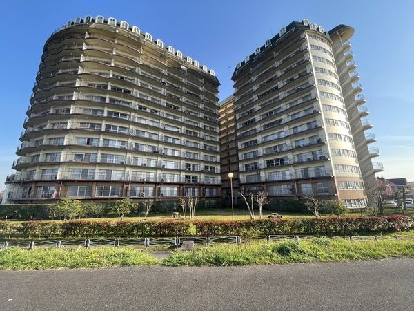 琵琶湖アーバンリゾート　１番館　中古マンション