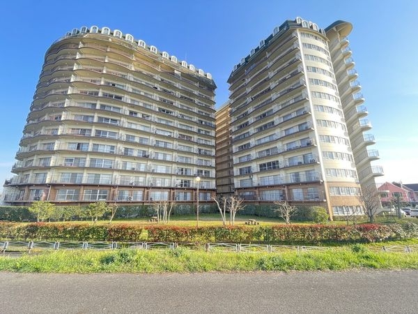 琵琶湖アーバンリゾート　１番館　中古マンション