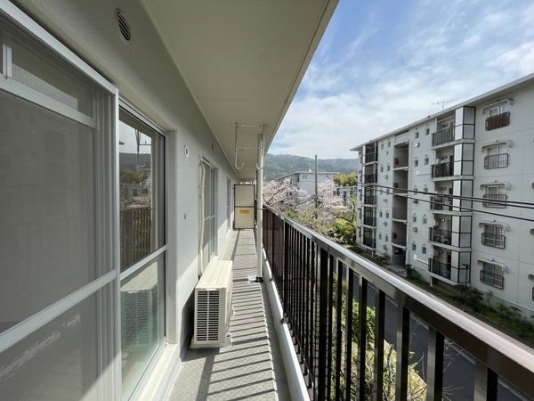 醍醐上ノ山団地B1棟　中古マンション