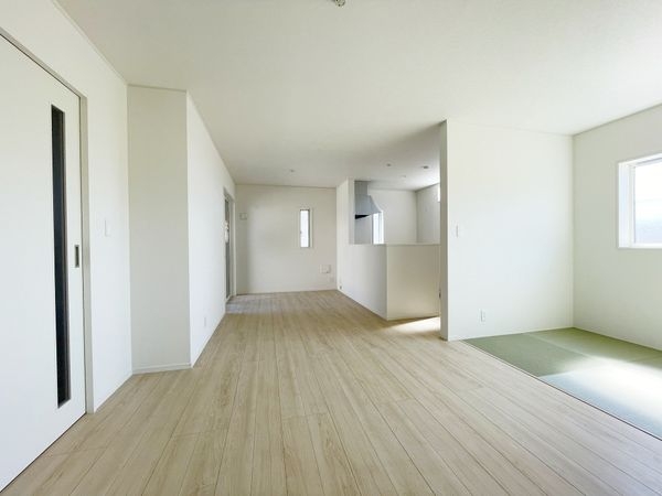 京都市伏見区羽束師菱川町　新築一戸建て　第１　５号棟
