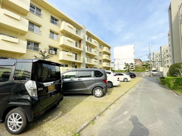 鳥羽街道団地Ｆ棟　中古マンション