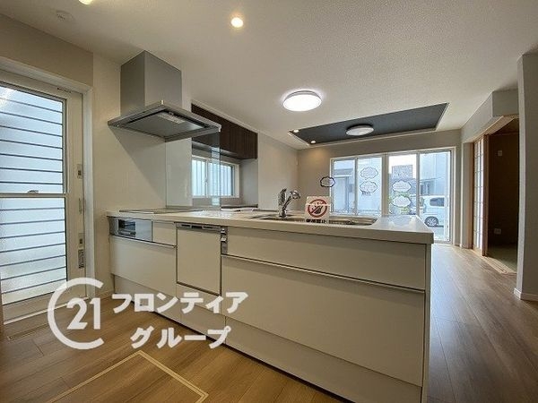 草津市木川町　新築一戸建て　１期　１８号地