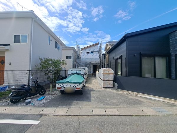 大津市大江１丁目　新築一戸建て　２号棟