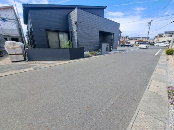 大津市大江１丁目　新築一戸建て　２号棟
