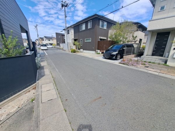 大津市大江１丁目　新築一戸建て　２号棟