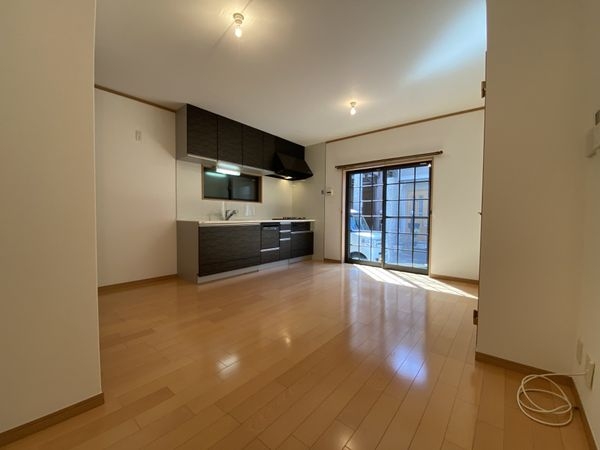 京都市南区上鳥羽西浦町　中古一戸建て