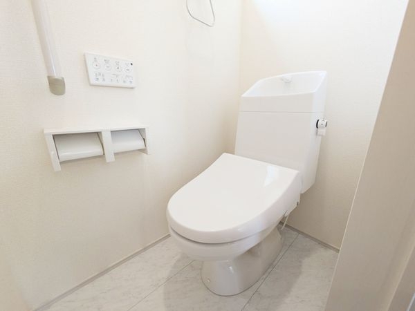 大津市雄琴５丁目　新築一戸建て　２期　８号棟