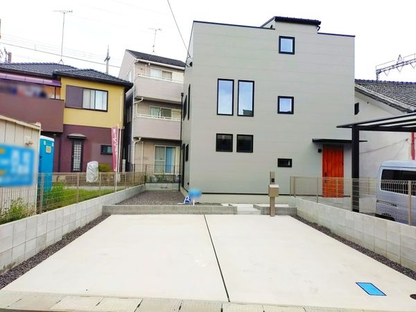 大津市下阪本３丁目の中古一戸建て