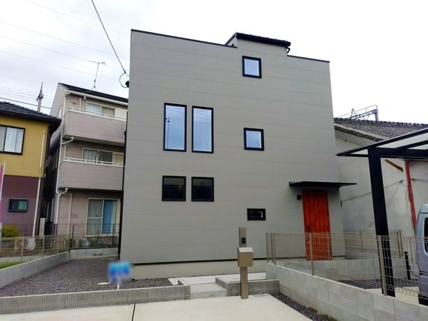 大津市下阪本３丁目の中古一戸建て