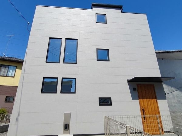 大津市下阪本３丁目　新築一戸建て