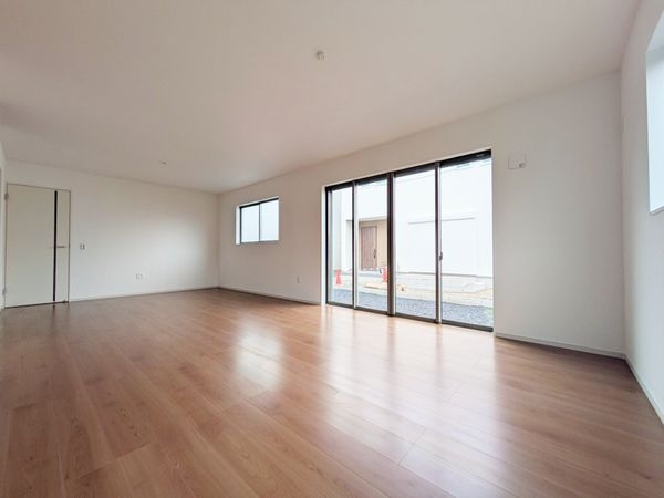 草津市川原３丁目　新築一戸建て　2期　２号棟