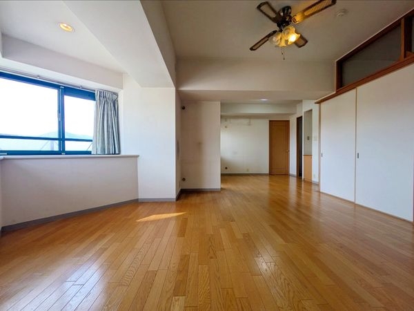 ティアラ・セントワンズ　中古マンション