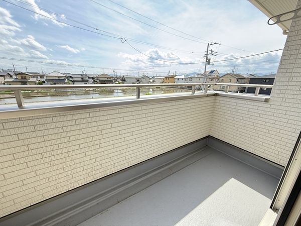 守山市小島町　新築一戸建て　５号棟