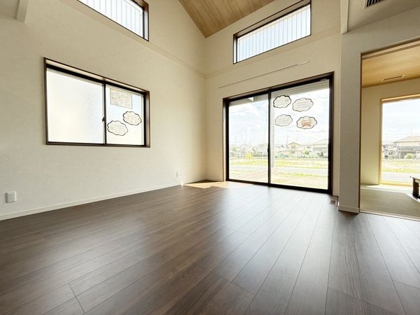 守山市小島町　新築一戸建て　５号棟
