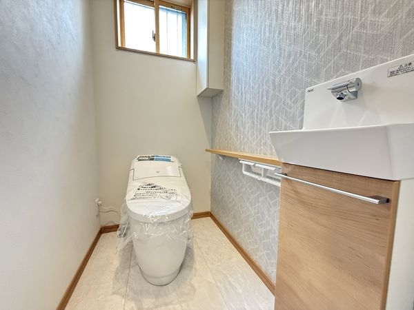 守山市小島町　新築一戸建て　２号棟