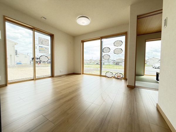 守山市小島町　新築一戸建て　２号棟