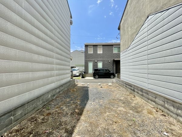 京都市伏見区深草直違橋南１丁目　新築一戸建て