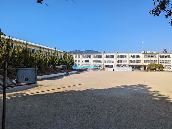 大津市長等２丁目の中古一戸建て(大津市立長等小学校)