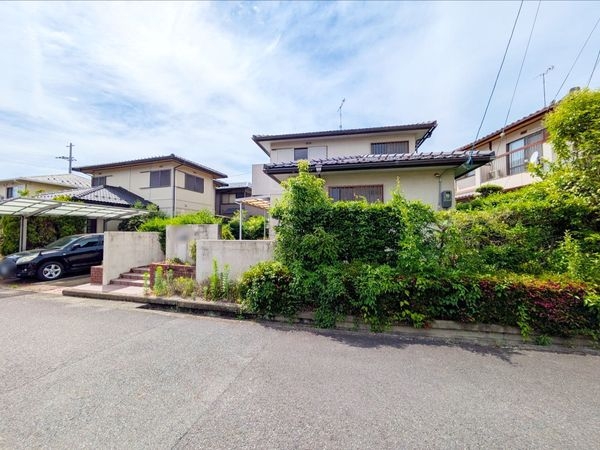 草津市桜ケ丘４丁目の中古一戸建て