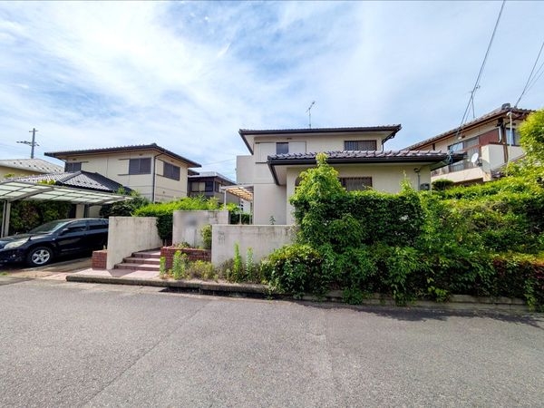草津市桜ケ丘４丁目の中古一戸建て