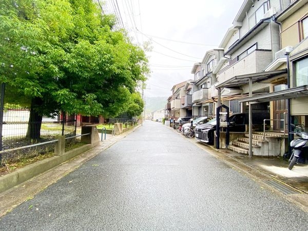 京都市伏見区石田大受町の中古一戸建て
