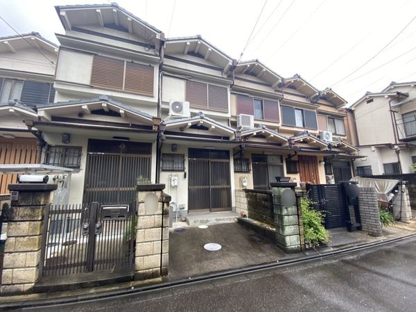 京都市伏見区深草平田町の中古一戸建て