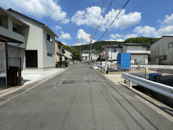 京都市伏見区日野西大道町　新築一戸建て　２号棟