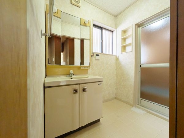 大津市南志賀４丁目の中古一戸建て