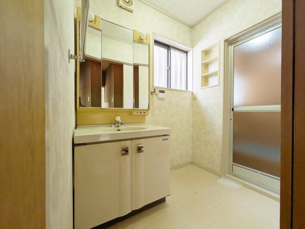 大津市南志賀４丁目の中古一戸建て