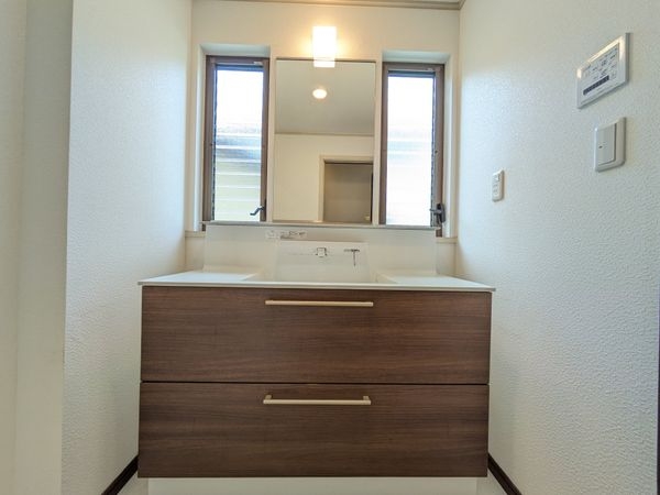 大津市月輪５丁目の中古一戸建て