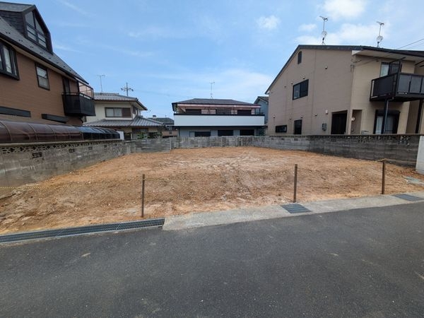 草津市東矢倉３丁目　新築一戸建て　２期　１号棟