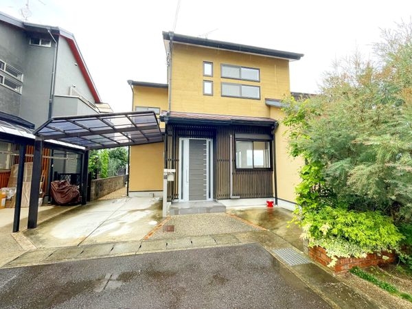 京都市山科区御陵岡ノ西町の中古一戸建て
