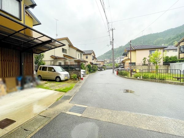 京都市山科区御陵岡ノ西町の中古一戸建て