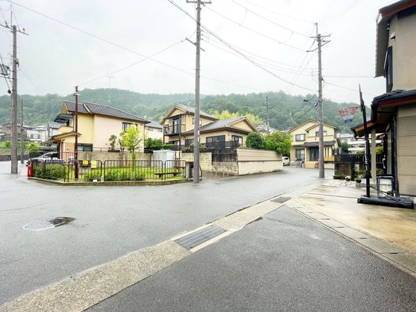 京都市山科区御陵岡ノ西町の中古一戸建て