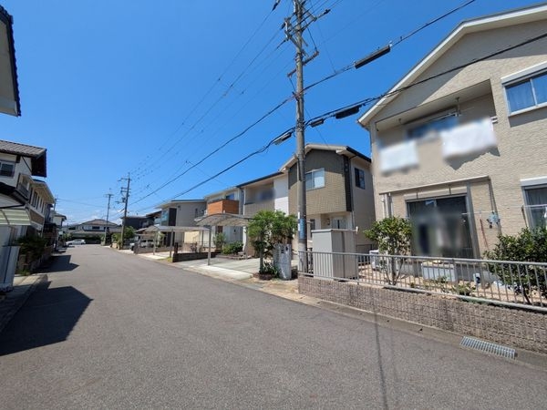 栗東市小平井２丁目の中古一戸建て