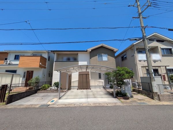 栗東市小平井２丁目の中古一戸建て
