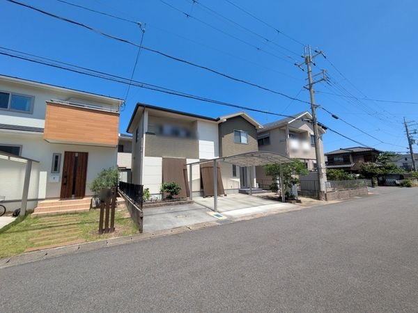 栗東市小平井２丁目の中古一戸建て